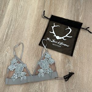 SKIVVIES by For Love & Lemons Florette Bralette Dusty Grey/Nude